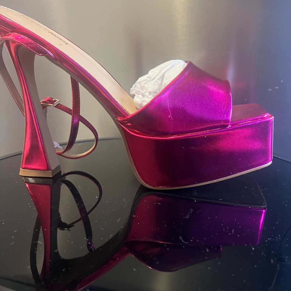 Zara Pink Platform Sandals Sleek Modern Design
